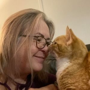 Meet your Posher, Debbie